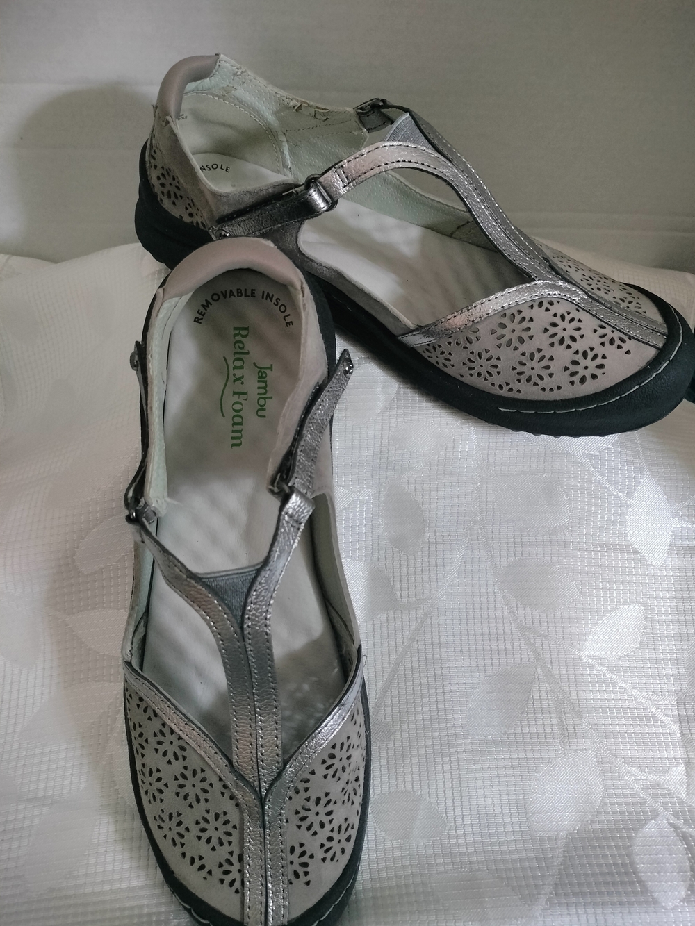 Women's Jambu Metallic Silver Laser-Cut T-Strap Mules Sz 10M